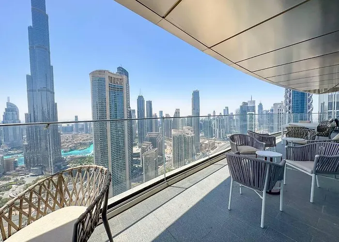 Easemytrip - Premium Burj Khalifa View Apt - Address Sky View